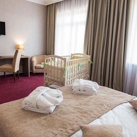 Hotel Alkor Trouskavets Chambre photo